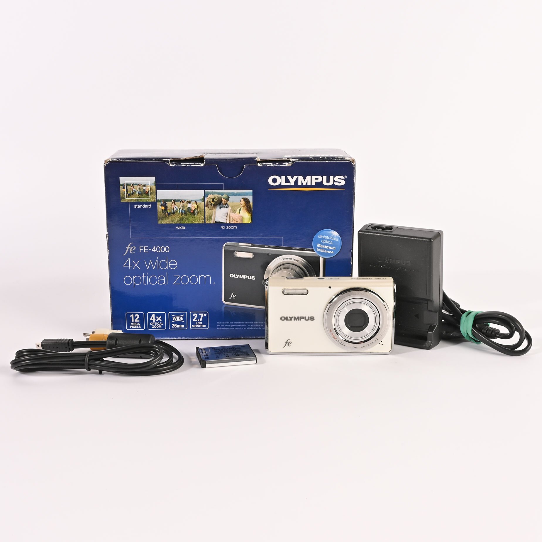 Olympus FE-4000 Digitalkamera weis 12 Megapixel 4-fach optischer Zoom