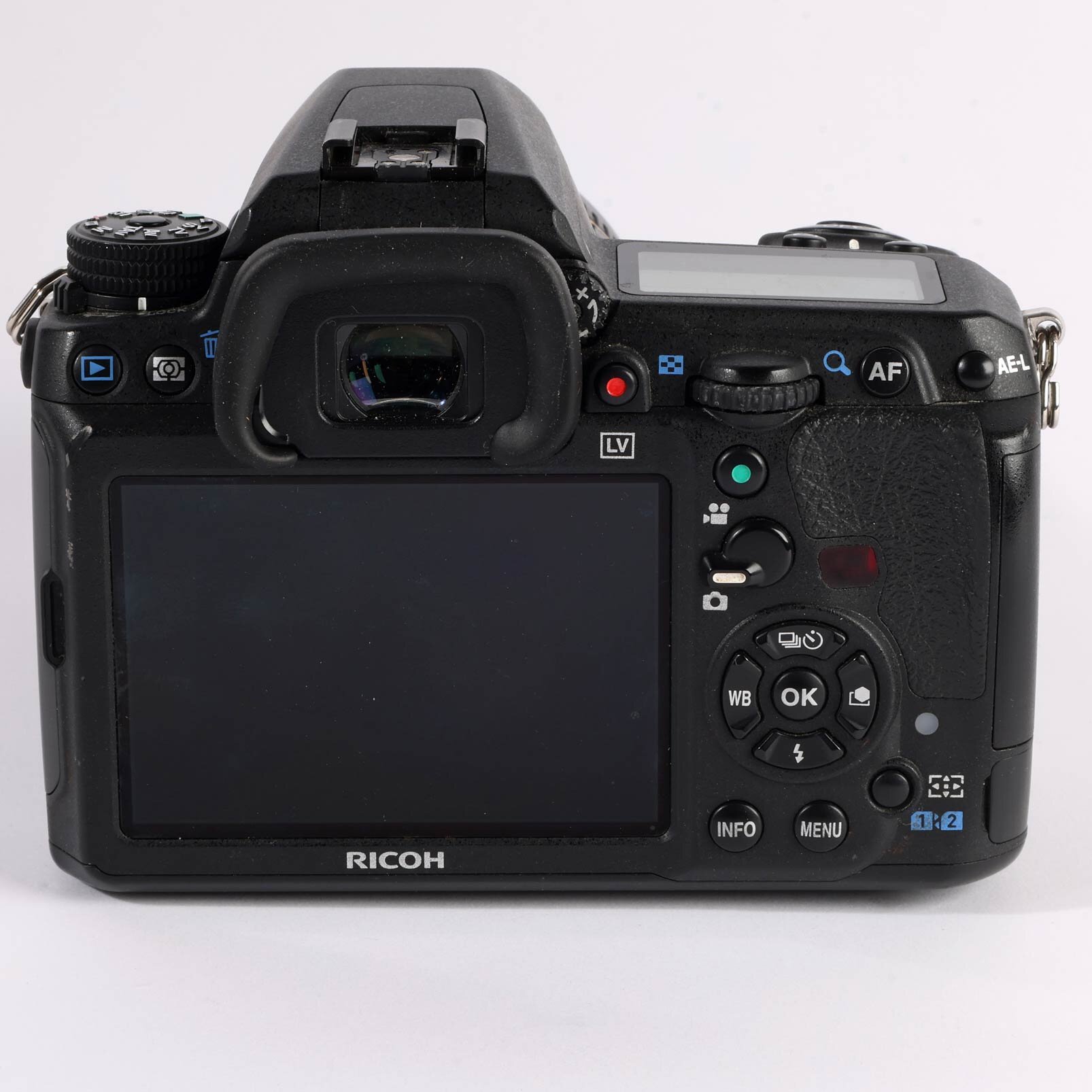 Pentax K3 + Tamron 3,5-6,3/18-200mm IF Macro Di II