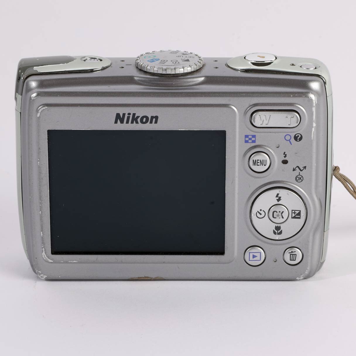 Nikon Coolpix P3 VR Digitalkamera 8.1 MP Silber Y2K 2006 Cam silver