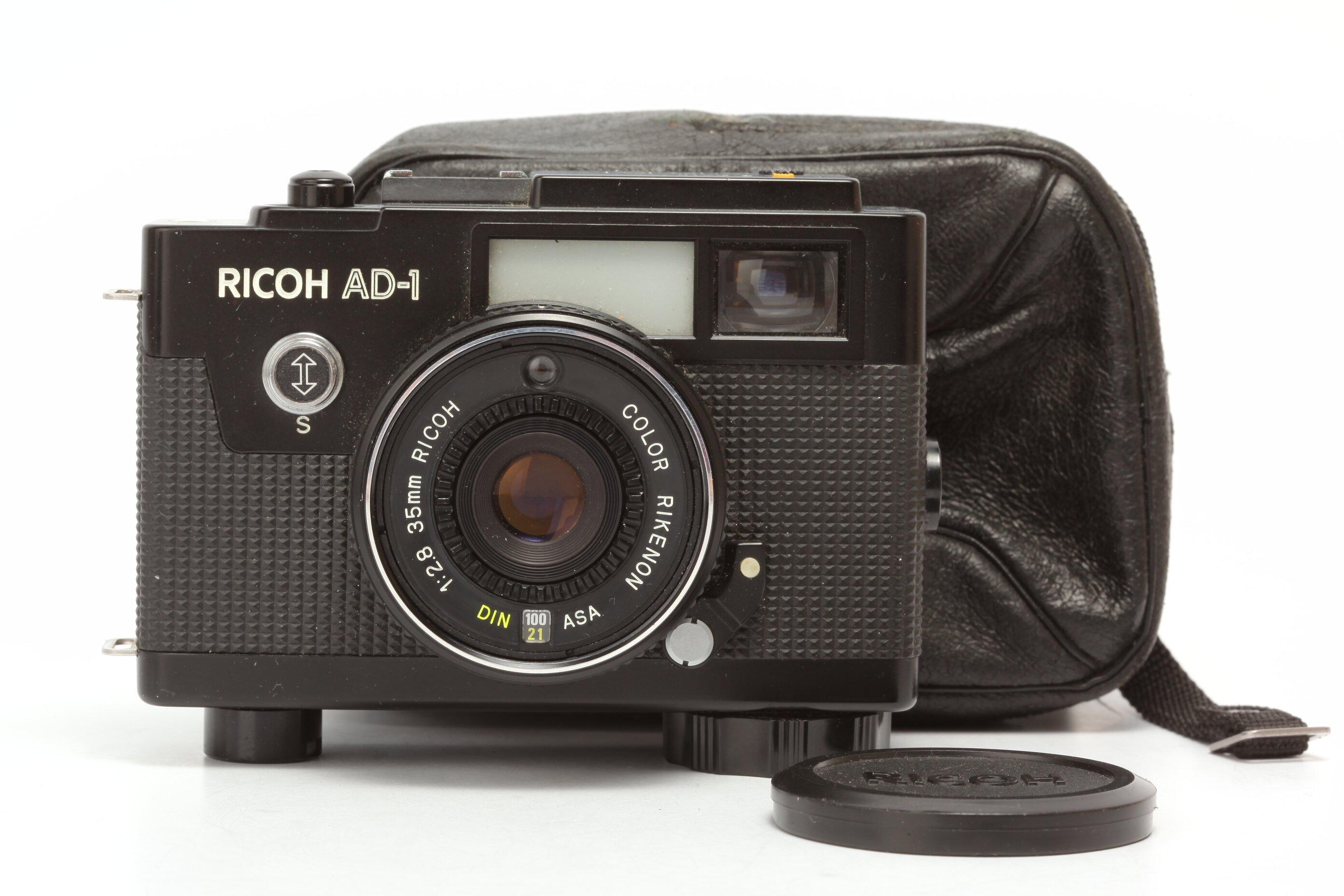 Ricoh AD-1 mit Color Rikenon lens 2,8/35mm Kompaktkamera analog