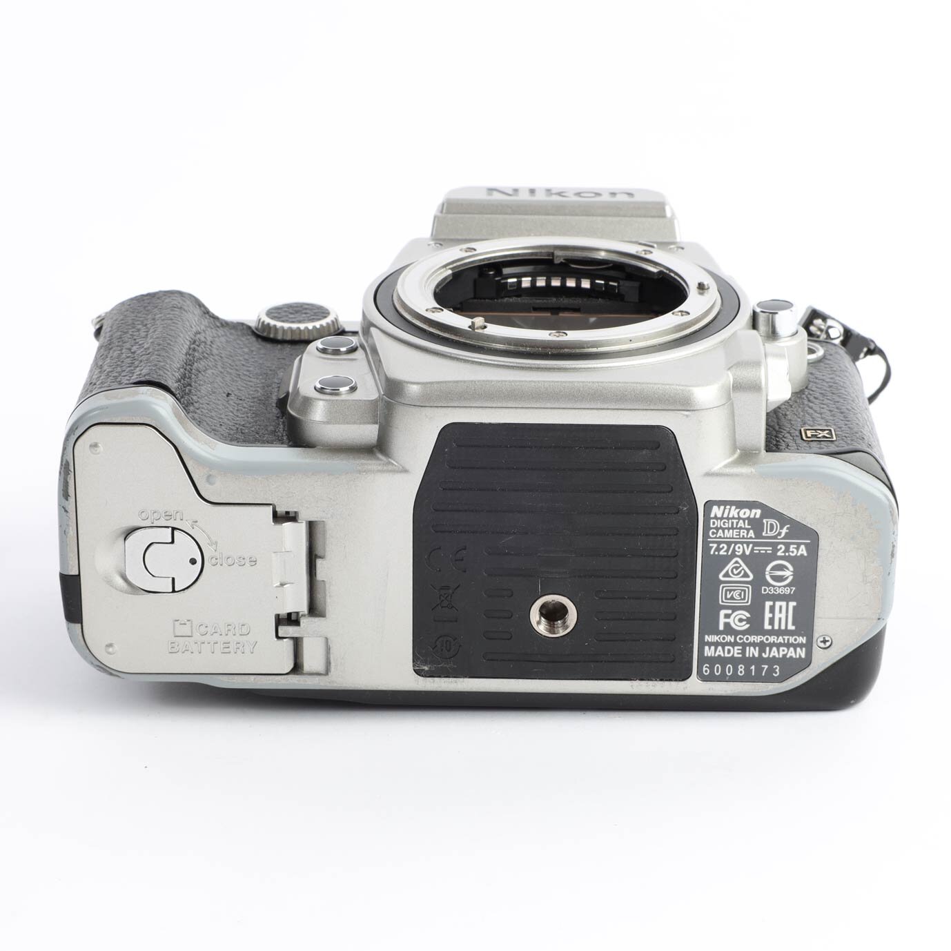 Nikon DF silber Auslösungen ca. 21800