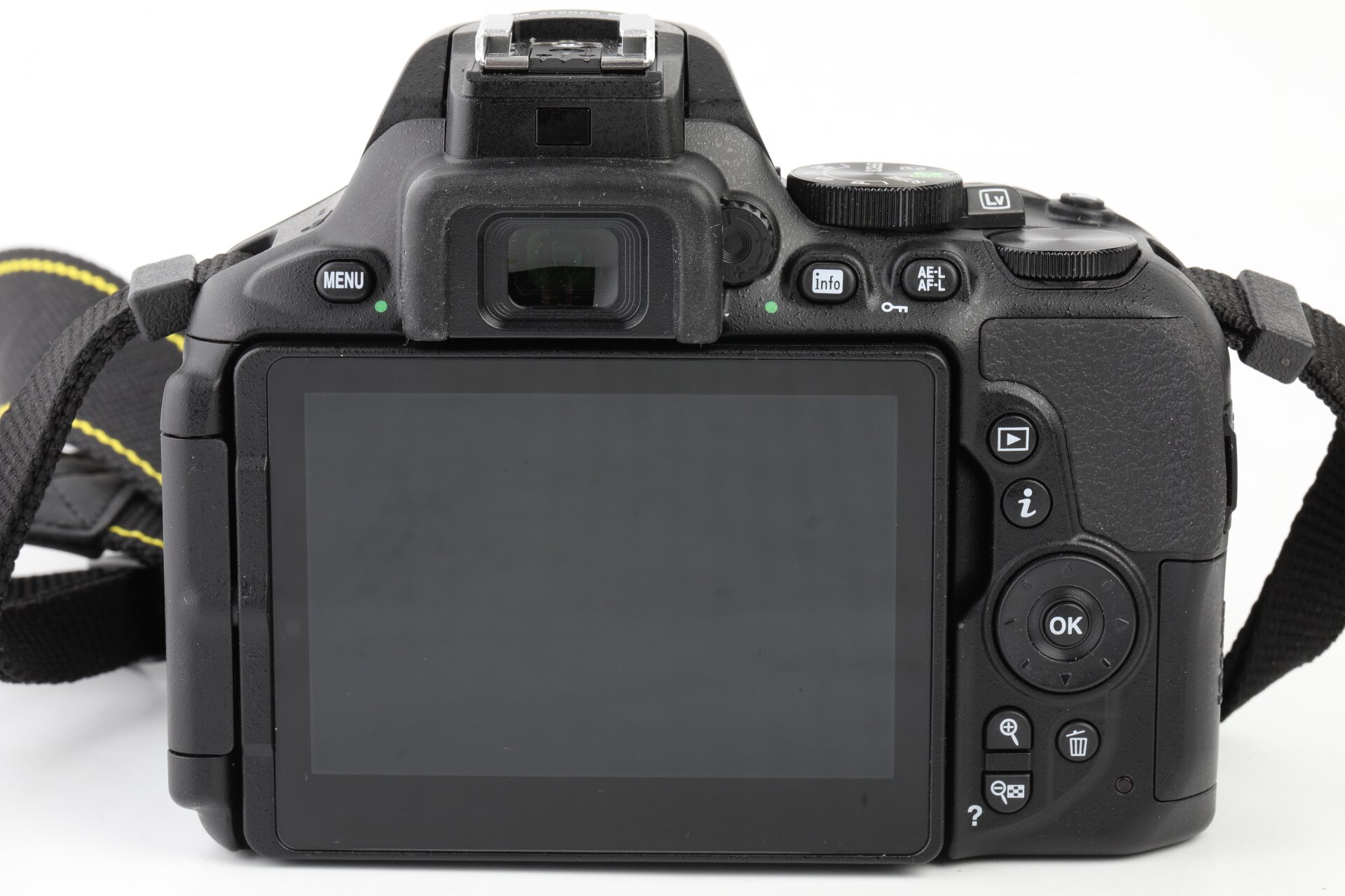 Nikon D5600 + AF-P DX 18-55mm 3,5-5,6G VR Nikkor