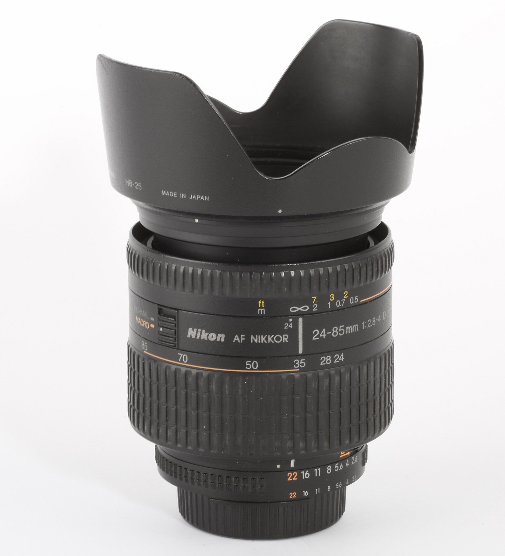 Nikon AF Nikkor 24-85mm 2,8-4,0 D