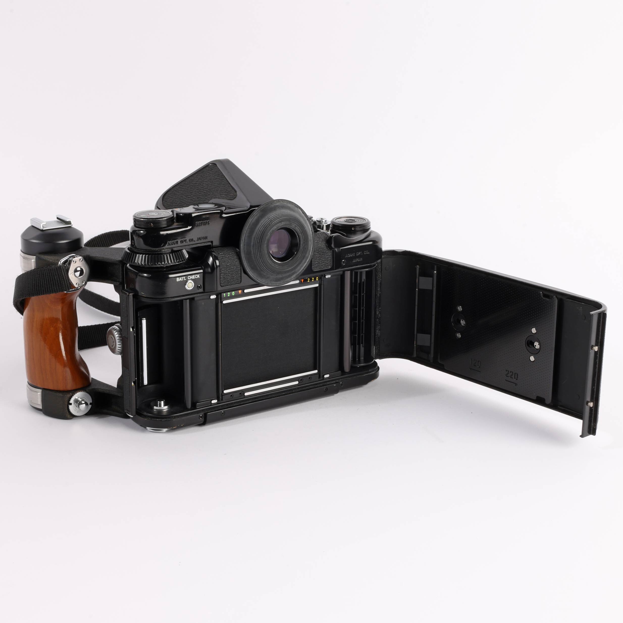 Pentax 6x7 Gehäuse mit TTL Prismensucher + Holzgriff Mittelformatkamera