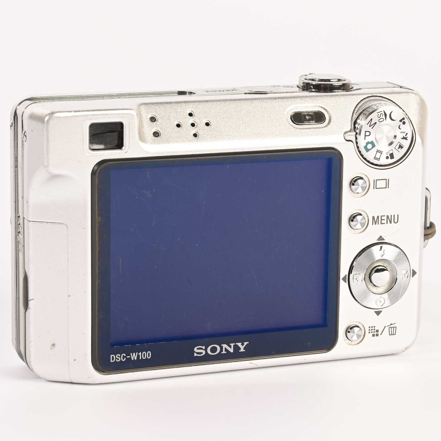 Sony Cyber-shot DSC-W100 8,1 MP Digitalkamera  silber