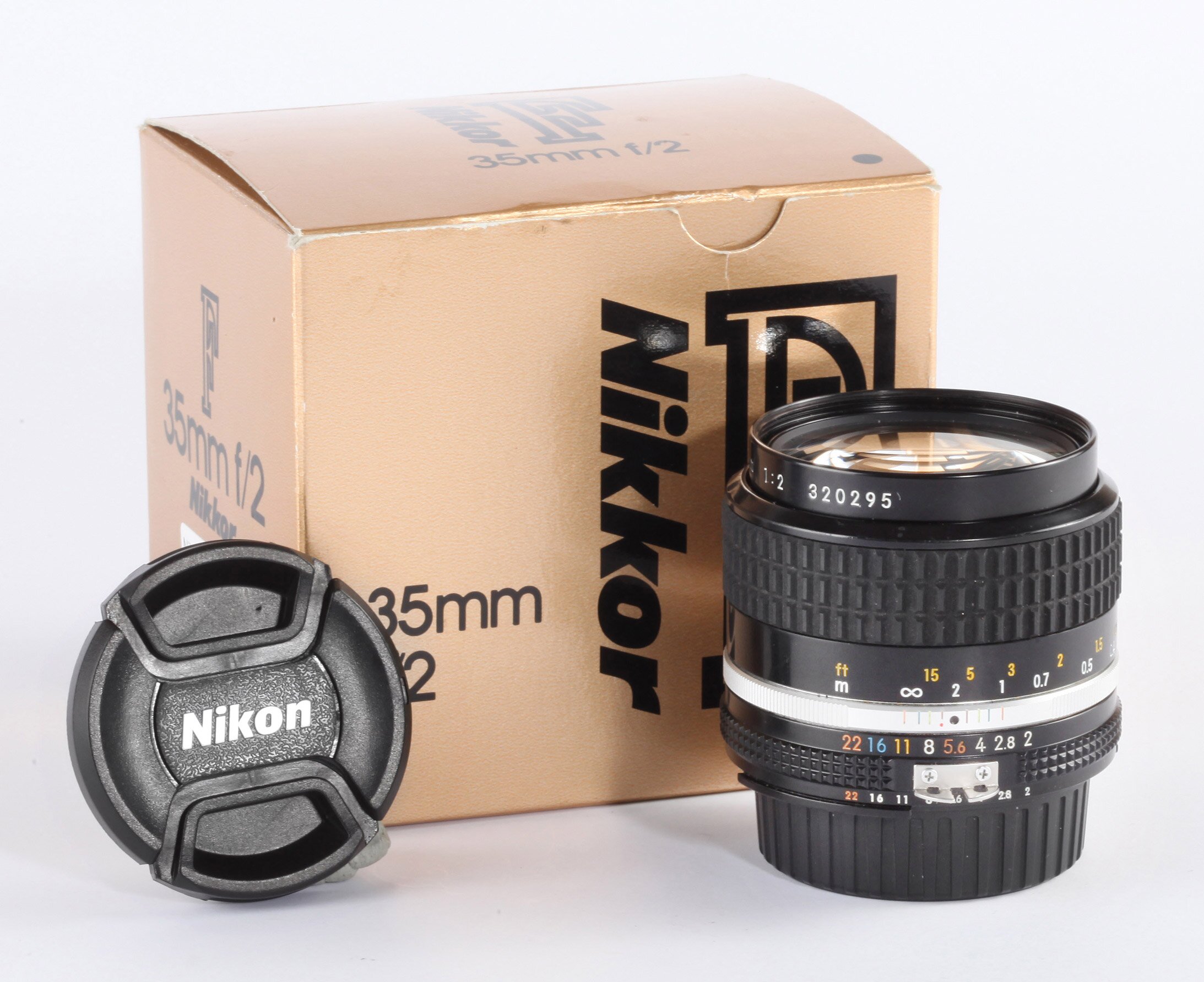 Nikon Nikkor 35mm/2 AiS
