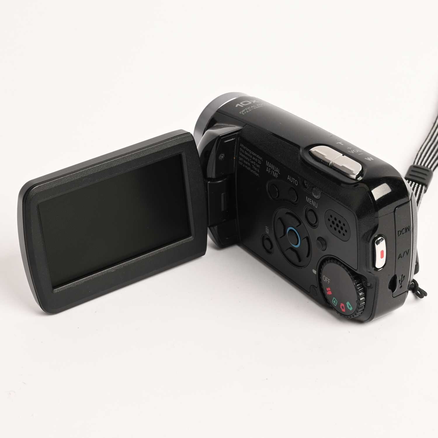 Panasonic Camcorder SDR-S7 -Videokamera mit SD-Kartenspeicher