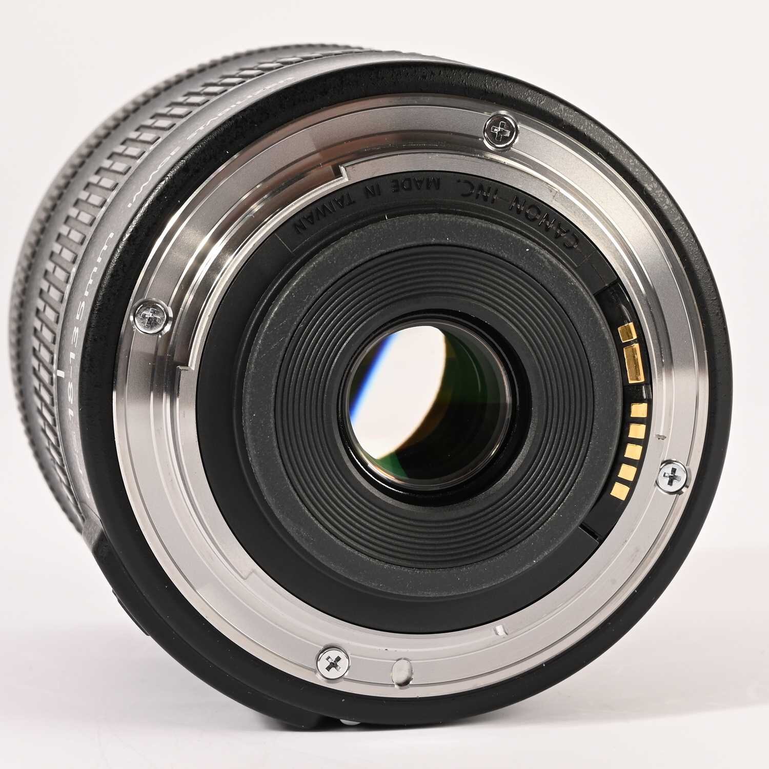 Canon 18-135mm f3.5-5.6 IS STM