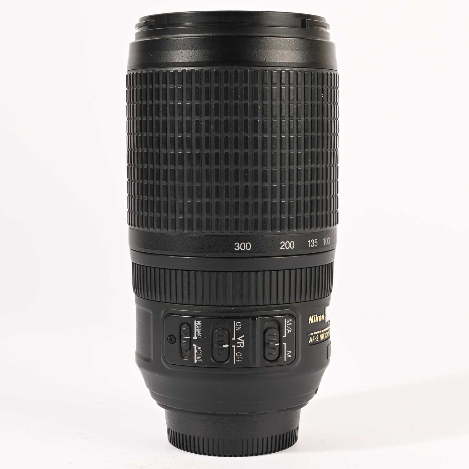 NIKON NIKKOR OBJEKTIV Nikon AF-S VR ZOOM 70 - 300 4.5 - 5.6 G IF-ED